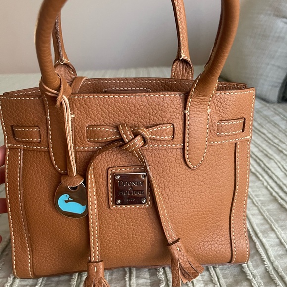 Mini vintage Dooney & Bourke bag - Picture 2 of 6